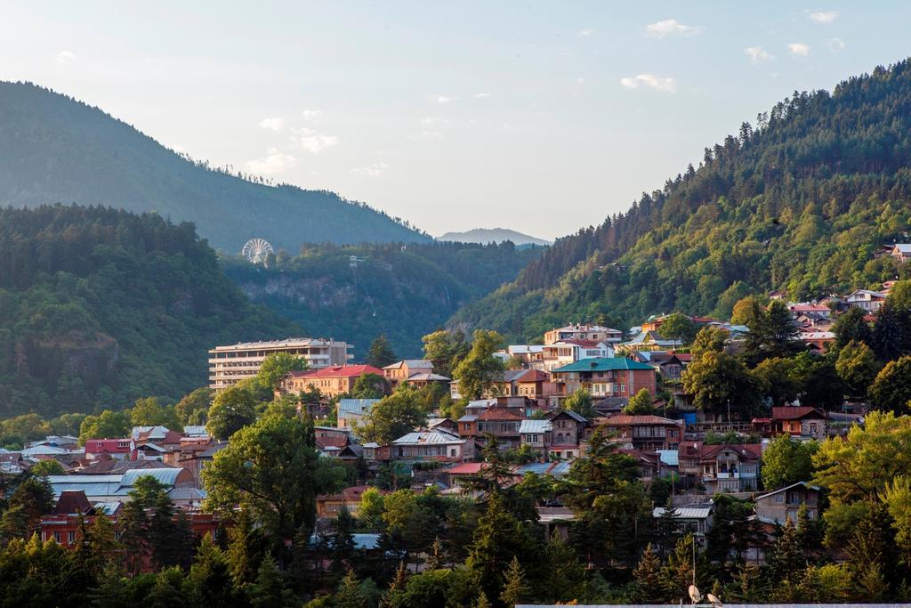 Hotel Victoria-Panorama Borjomi ภายนอก รูปภาพ